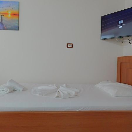 Arthur'S 4Apartments Borsh Εξωτερικό φωτογραφία