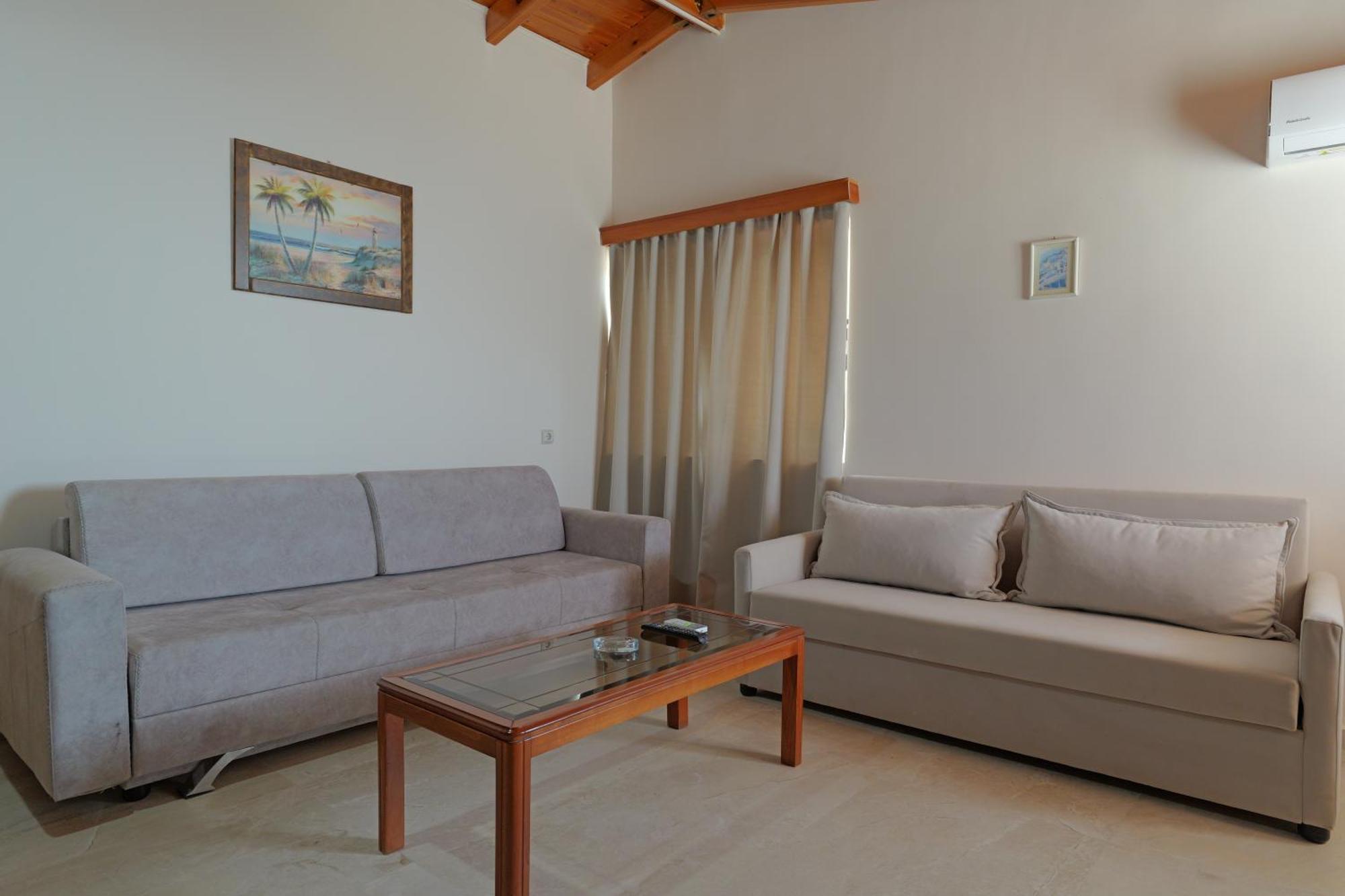 Arthur'S 4Apartments Borsh Εξωτερικό φωτογραφία