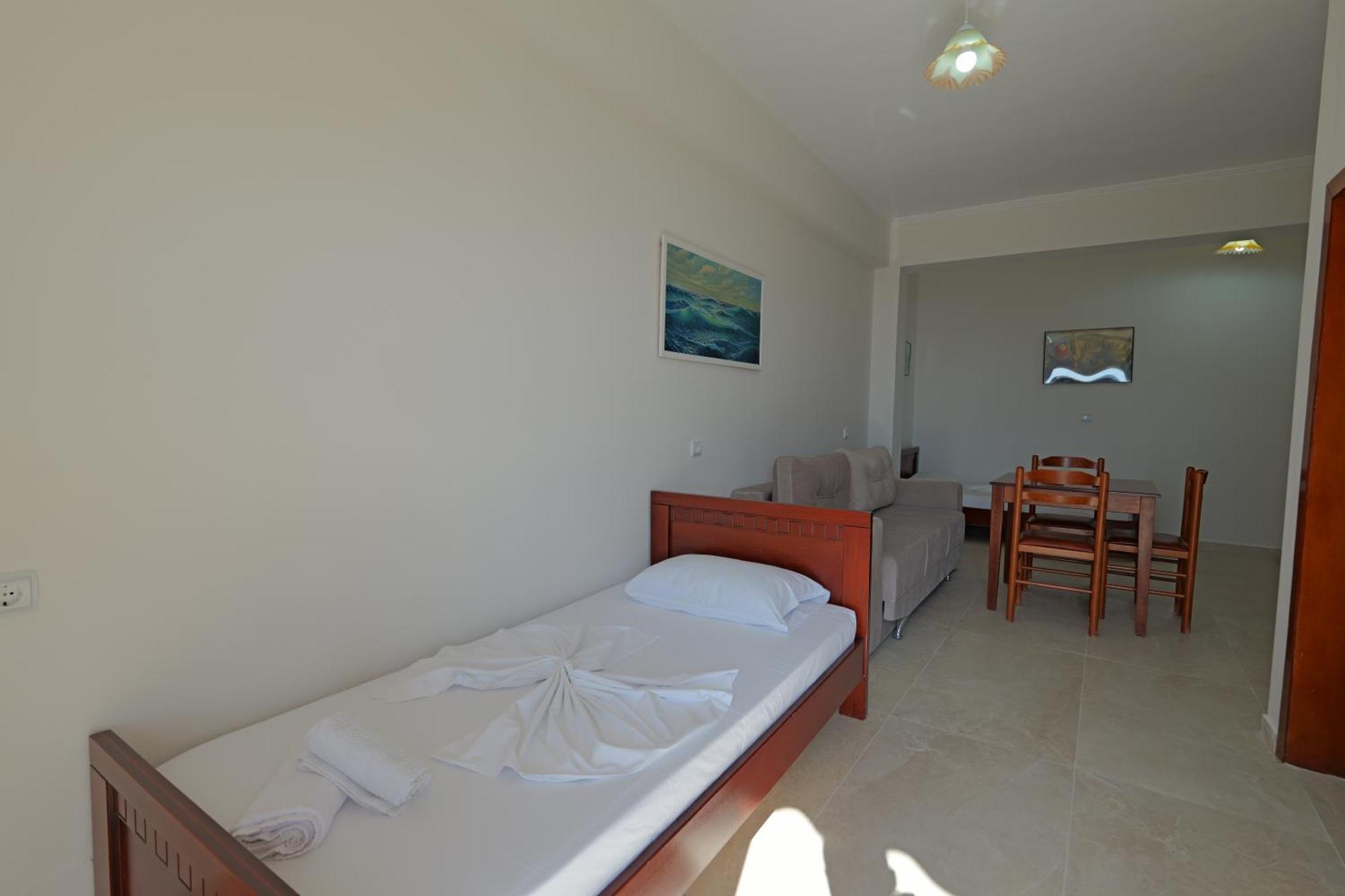 Arthur'S 4Apartments Borsh Εξωτερικό φωτογραφία