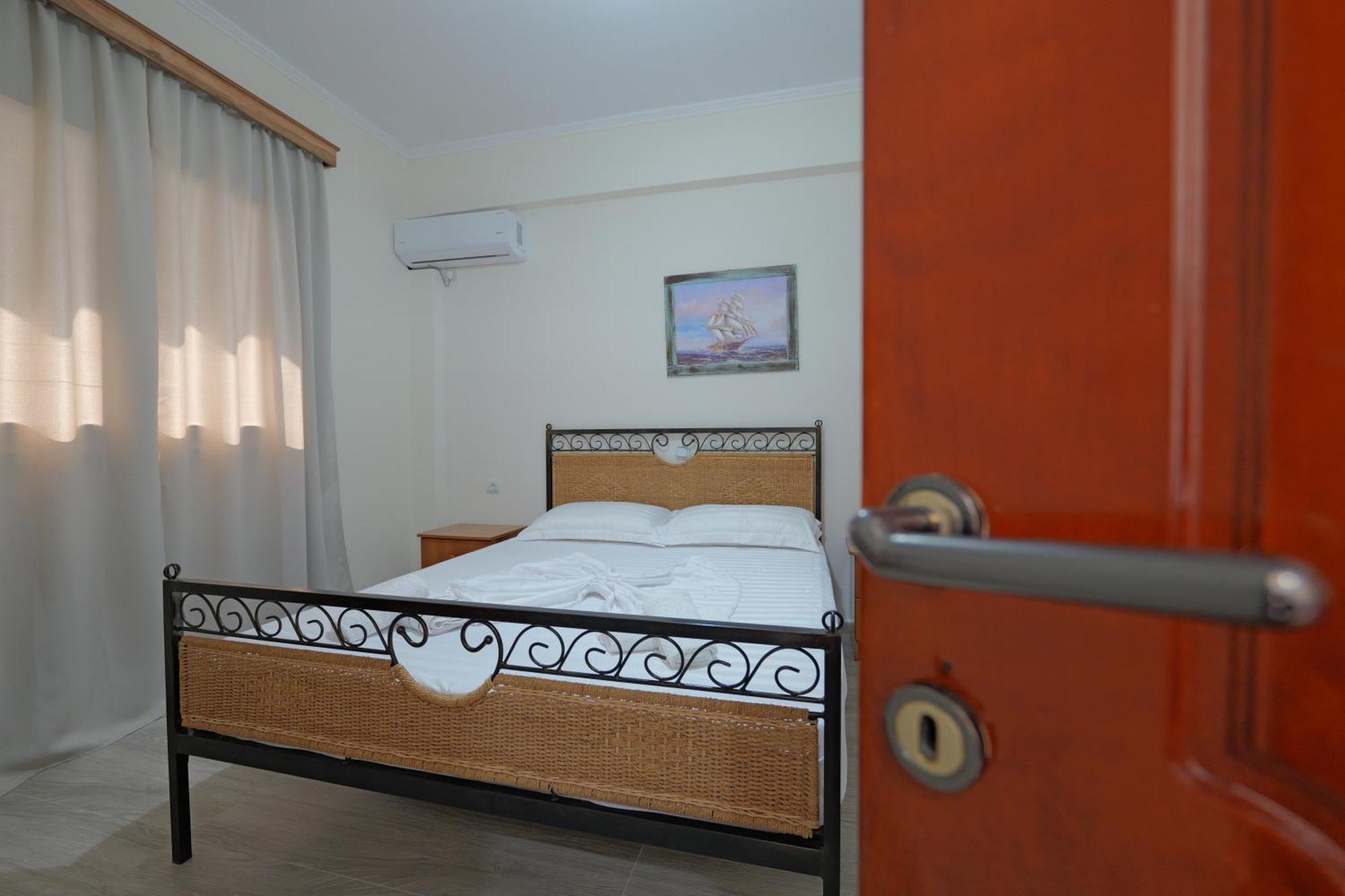Arthur'S 4Apartments Borsh Εξωτερικό φωτογραφία