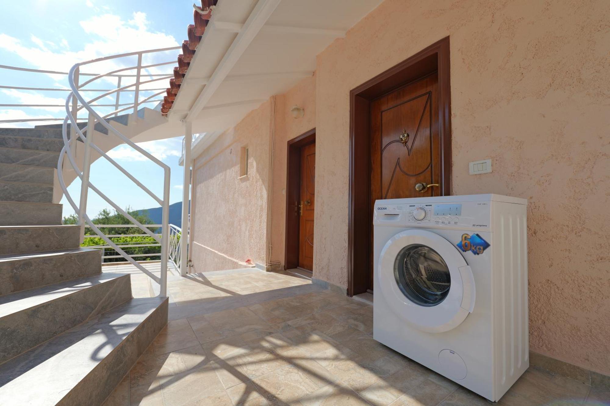 Arthur'S 4Apartments Borsh Εξωτερικό φωτογραφία