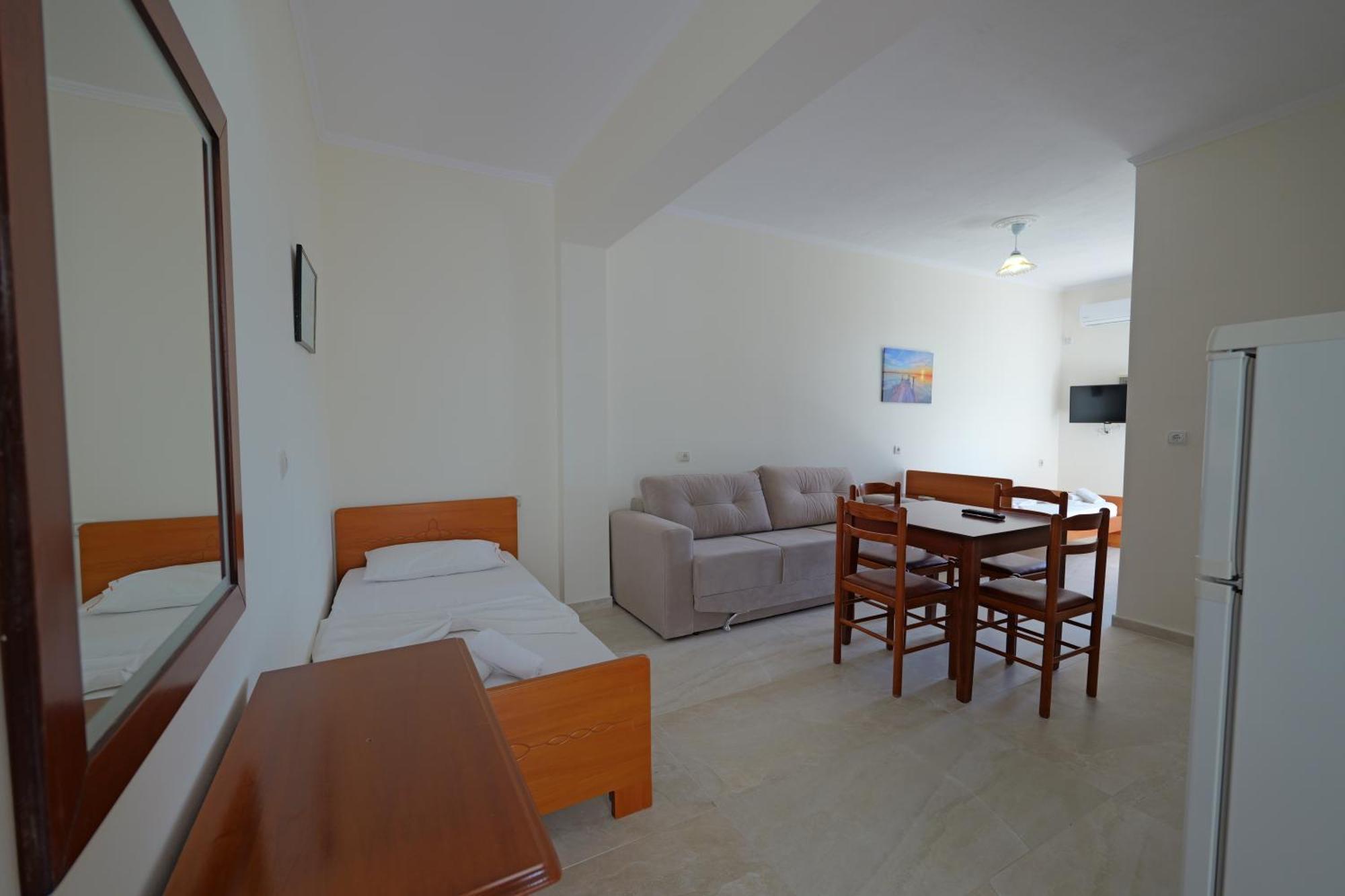 Arthur'S 4Apartments Borsh Εξωτερικό φωτογραφία