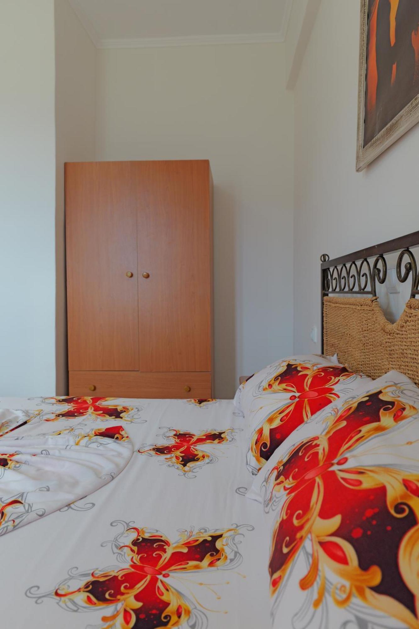 Arthur'S 4Apartments Borsh Εξωτερικό φωτογραφία