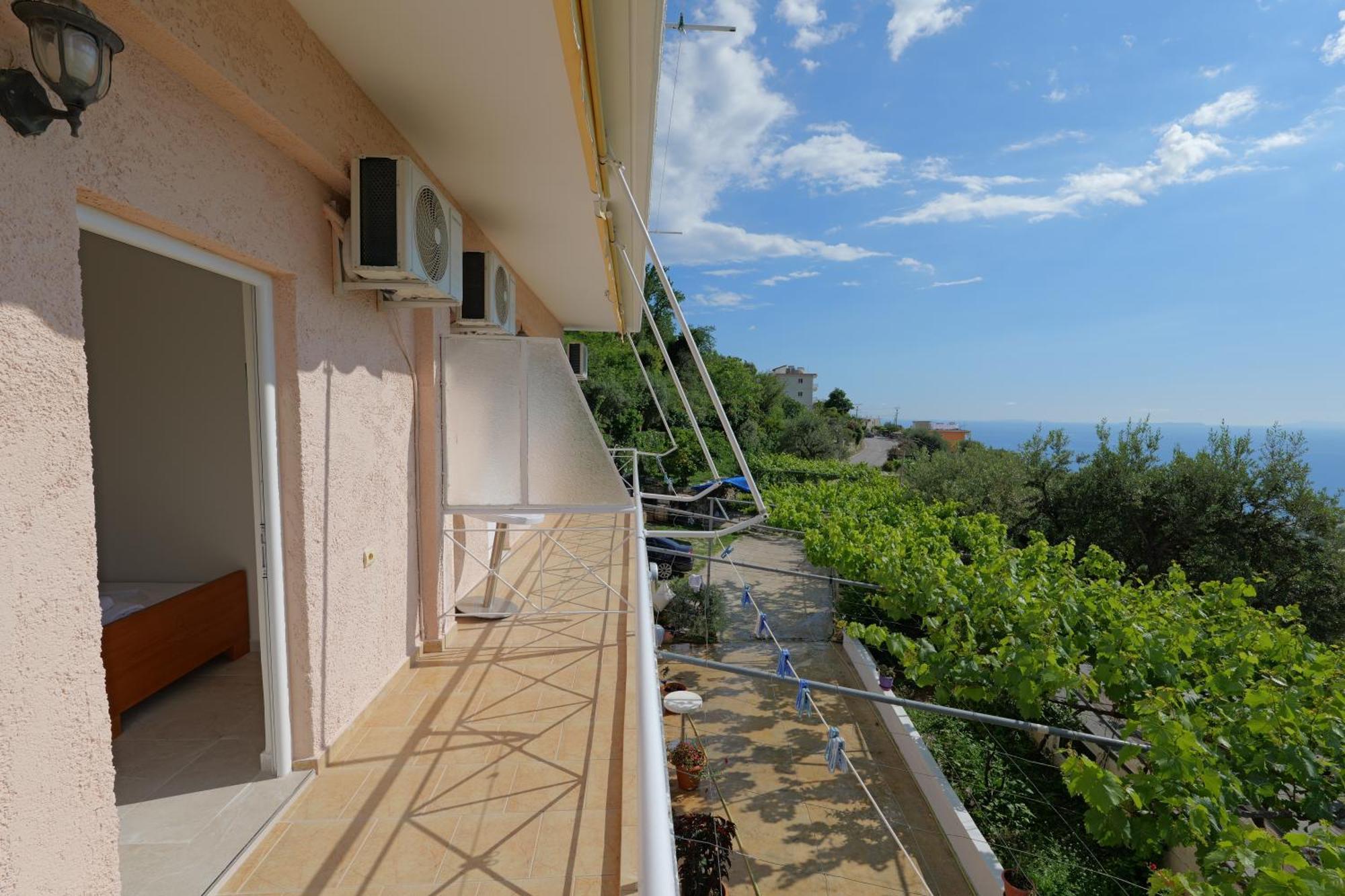 Arthur'S 4Apartments Borsh Εξωτερικό φωτογραφία