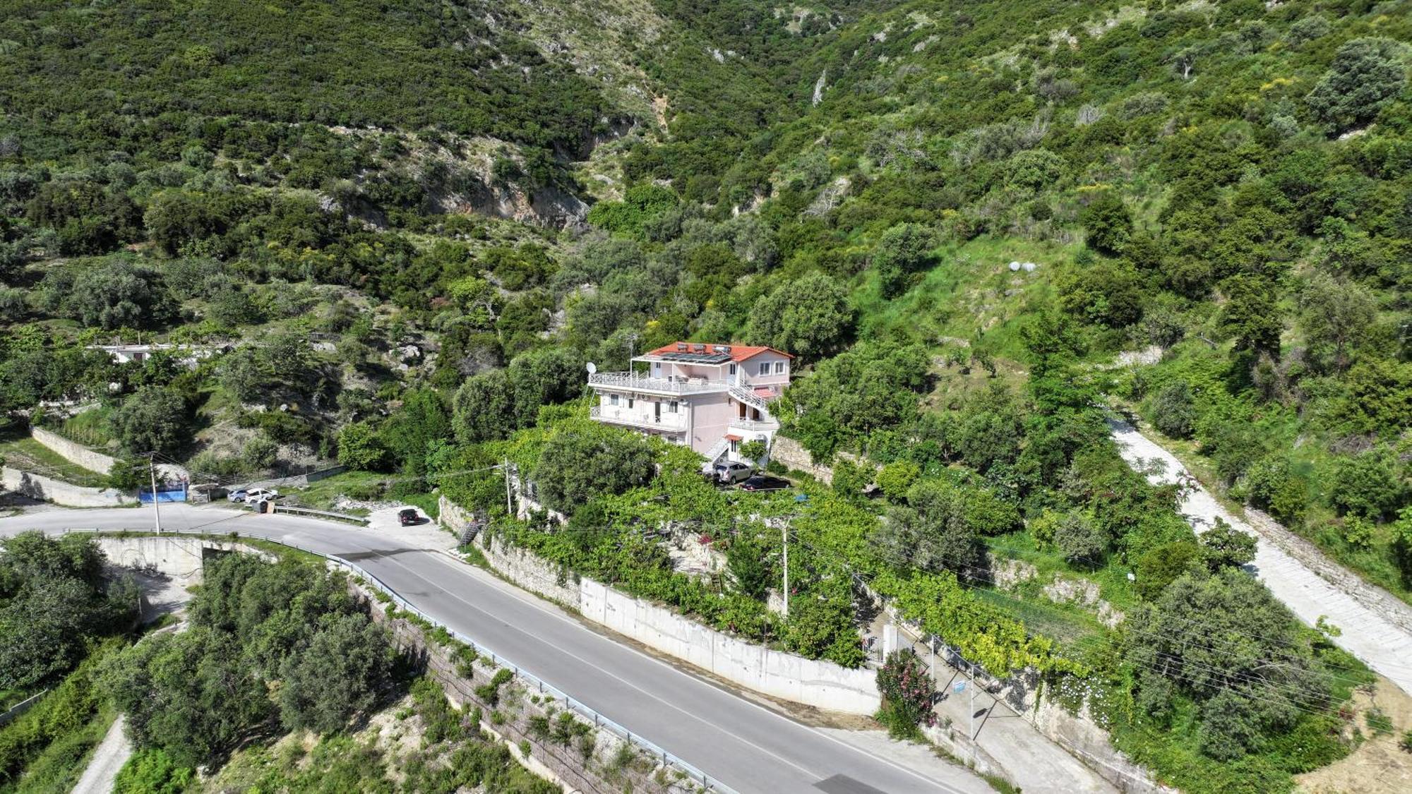 Arthur'S 4Apartments Borsh Εξωτερικό φωτογραφία